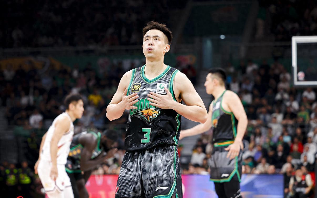 星空体育 China-复出就见效！赵继伟砍下24+7，3名队友被激活，莫兰德不再消极